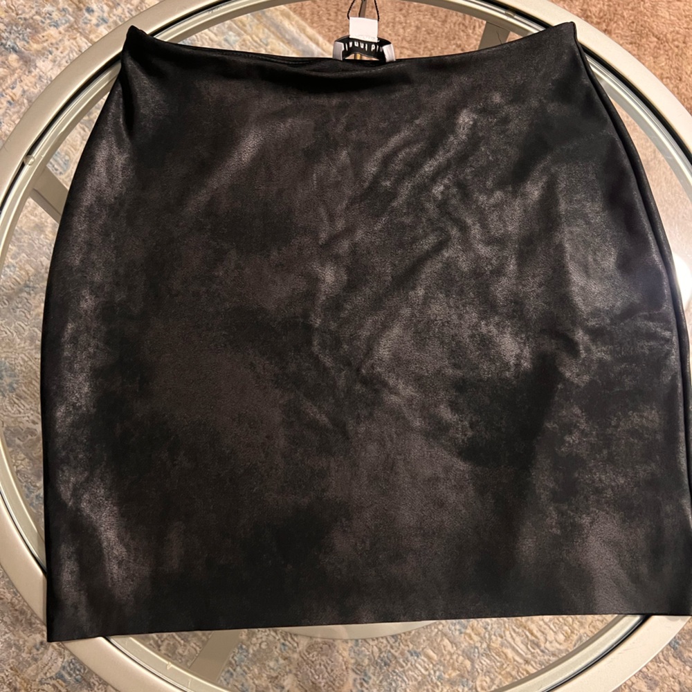 Gianni Bini Black Faux Leather Mini Skirt Small NWT